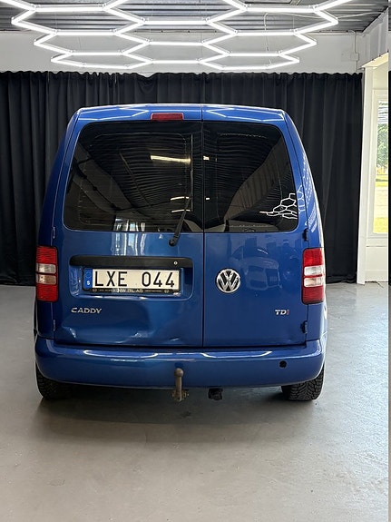 Volkswagen Caddy 8 of 12