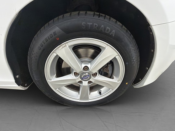 Volvo V40 28 of 28