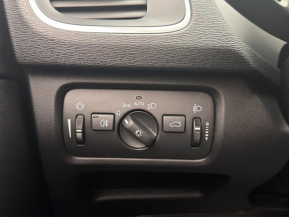 Volvo V40 14 of 28
