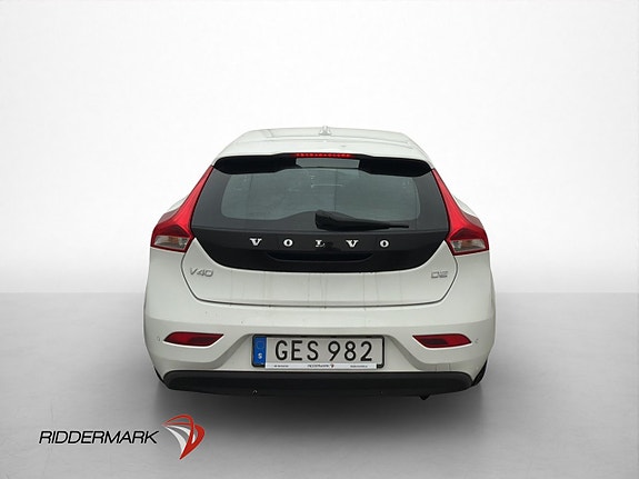 Volvo V40 7 of 28