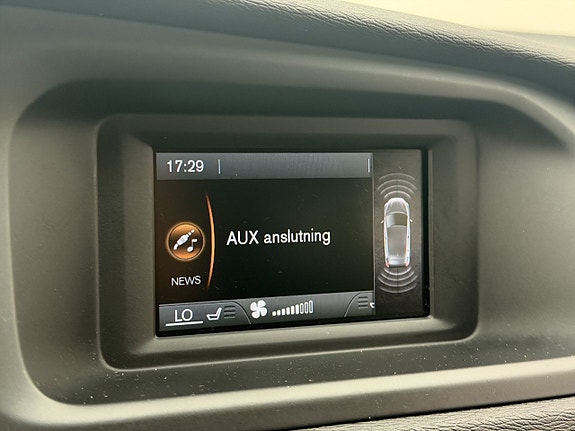Volvo V40 18 of 28