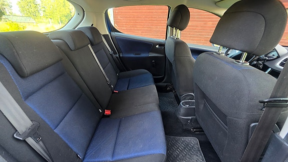 Peugeot 207 6 of 8