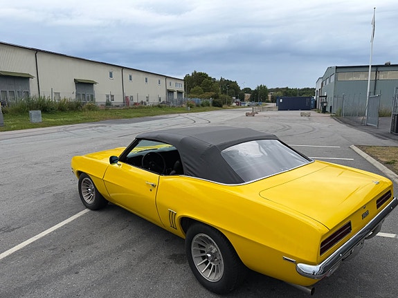 Chevrolet Camaro 12 of 20