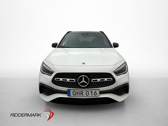 Mercedes-Benz GLA250 e 2 of 30
