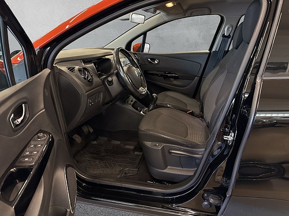 Renault Captur 10 of 25