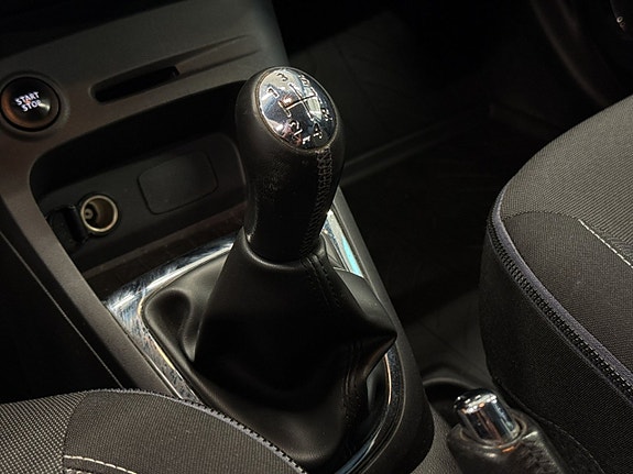 Renault Captur 18 of 25
