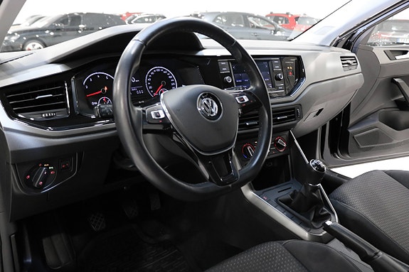 Volkswagen Polo 8 of 22