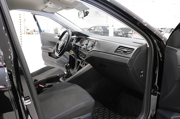 Volkswagen Polo 11 of 22