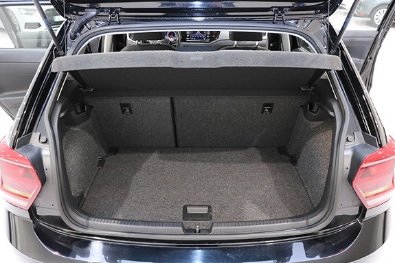 Volkswagen Polo 16 of 22