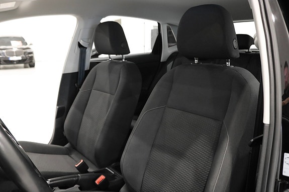 Volkswagen Polo 13 of 22