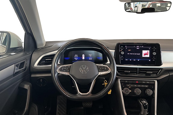 Volkswagen T-Roc 12 of 23