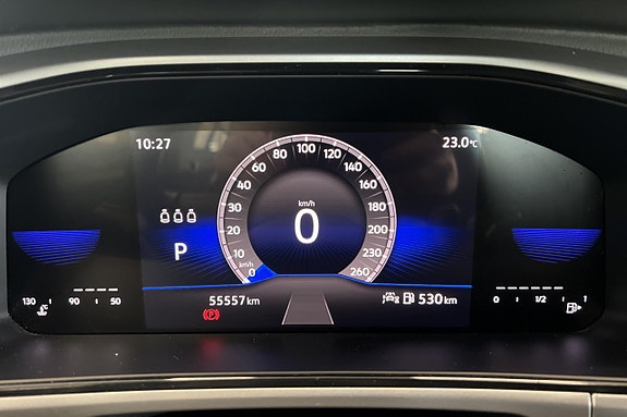 Volkswagen T-Roc 19 of 23