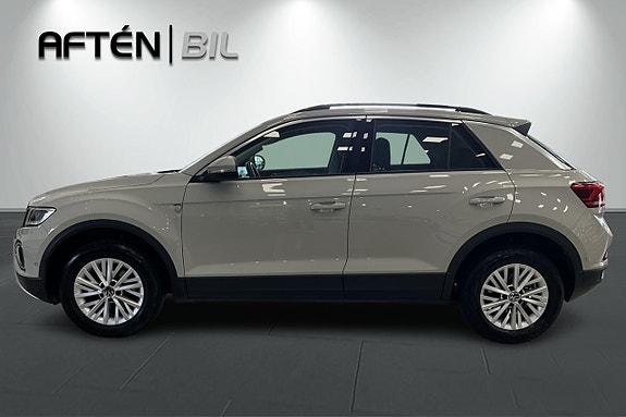 Volkswagen T-Roc 6 of 23