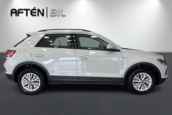 Volkswagen T-Roc 7 of 23