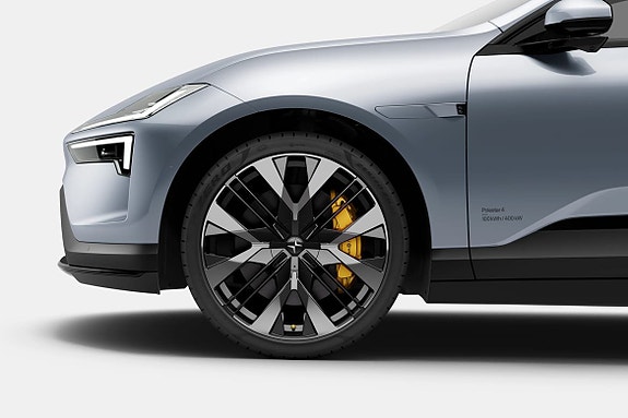 Polestar 4 8 of 16