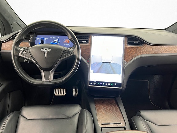 Tesla Model X 14 of 30