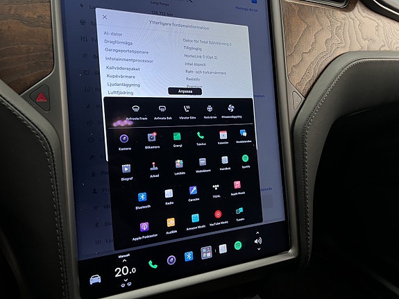 Tesla Model X 25 of 30