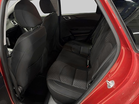 Kia Ceed 10 of 19