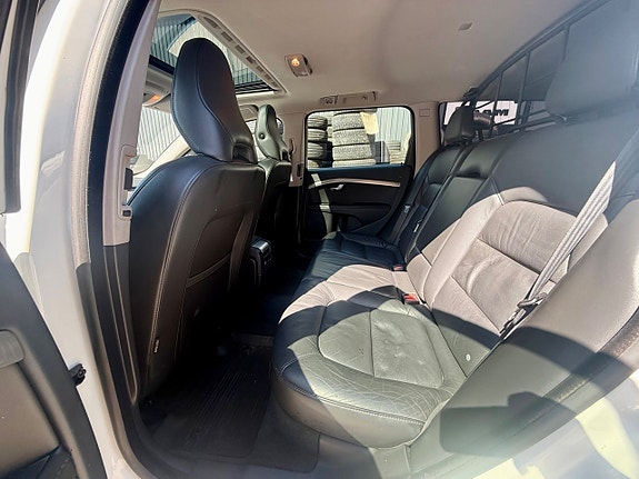 Volvo XC70 10 of 10