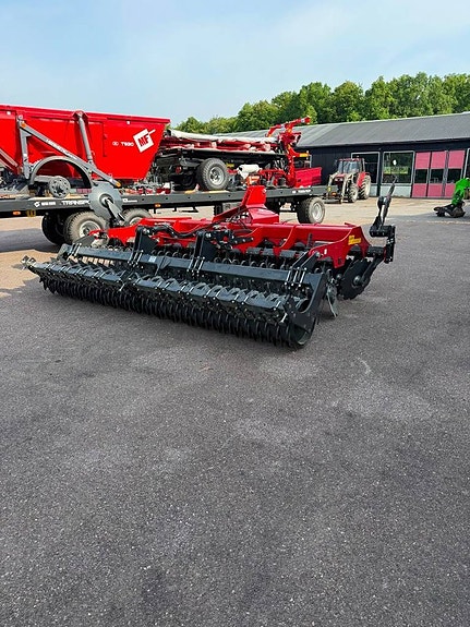 Metal-Fach U740/40 – Tallriksredskap (4,0 m) 6 of 10