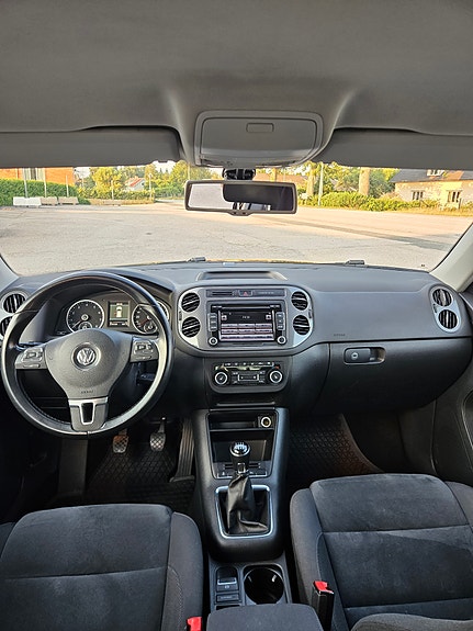 Volkswagen Tiguan 3 of 7