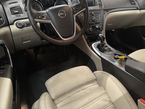 Opel Insignia 6 of 10