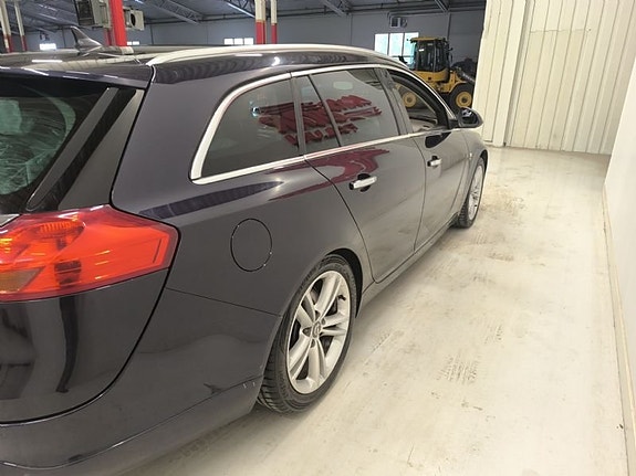 Opel Insignia 4 of 10