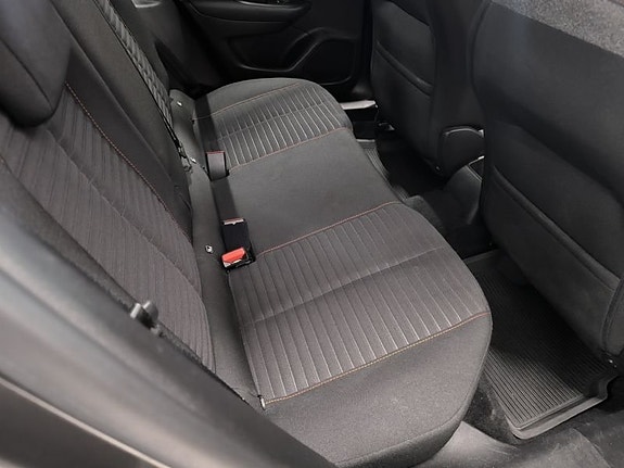 Peugeot 2008 9 of 10
