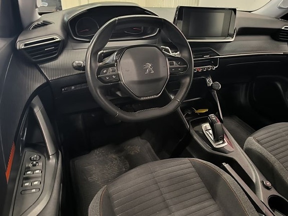 Peugeot 2008 6 of 10