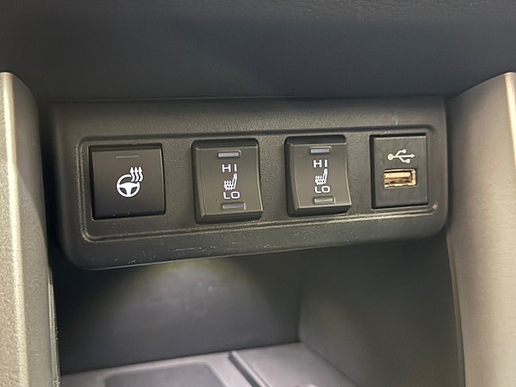 Toyota Corolla Cross 16 of 23