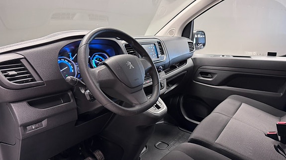 Peugeot e-Expert 7 of 19