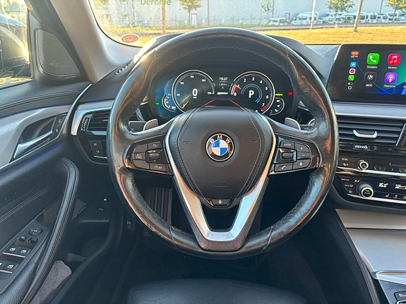 BMW 530e 10 of 16
