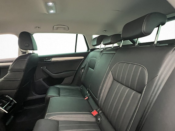 Skoda Superb 13 of 30