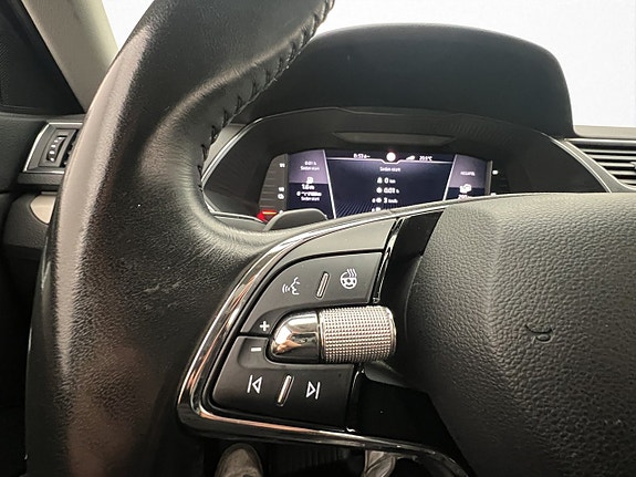 Skoda Superb 17 of 30