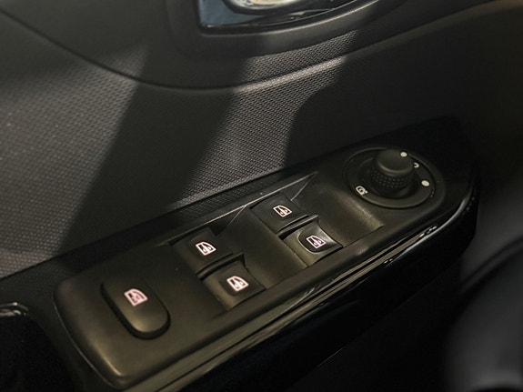 Renault Captur 30 of 30