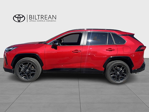 Toyota RAV4 3 of 13