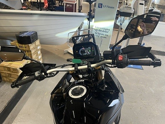 Suzuki V-Strom 800DE 6 of 6