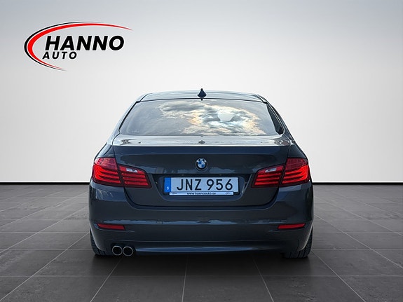 BMW 520d 4 of 30