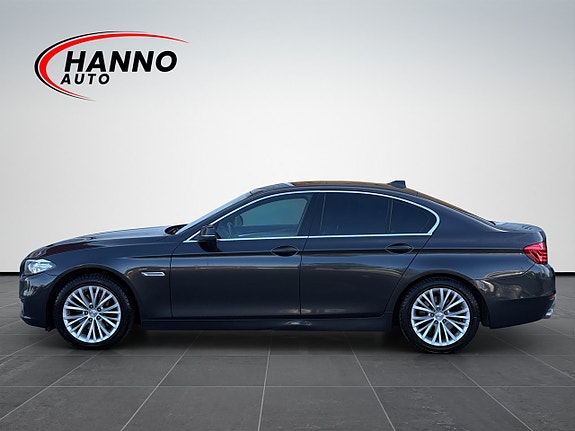 BMW 520d 2 of 30