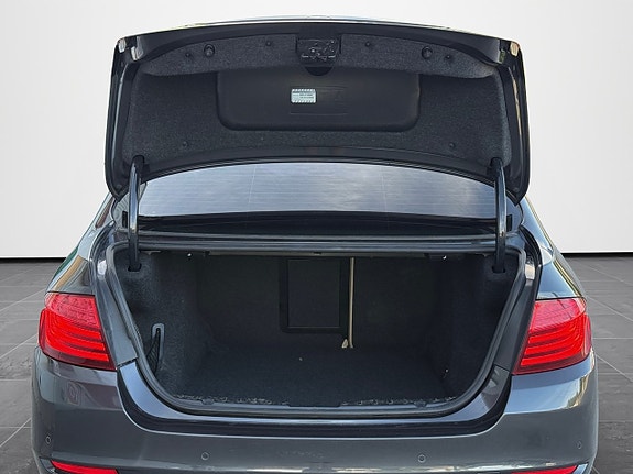 BMW 520d 16 of 30