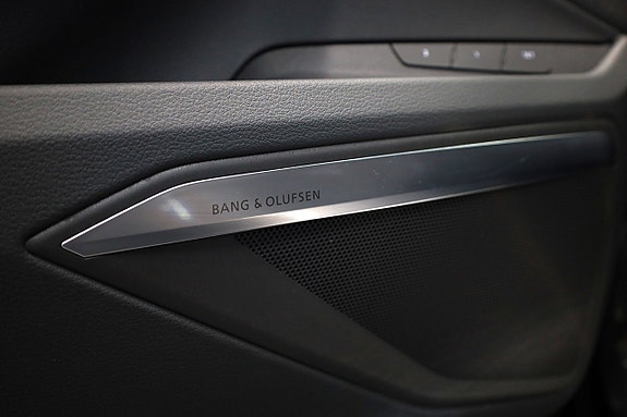 Audi SQ8 e-tron 22 of 29