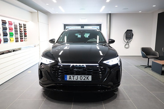 Audi SQ8 e-tron 3 of 29