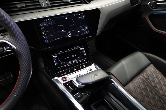 Audi SQ8 e-tron 17 of 29