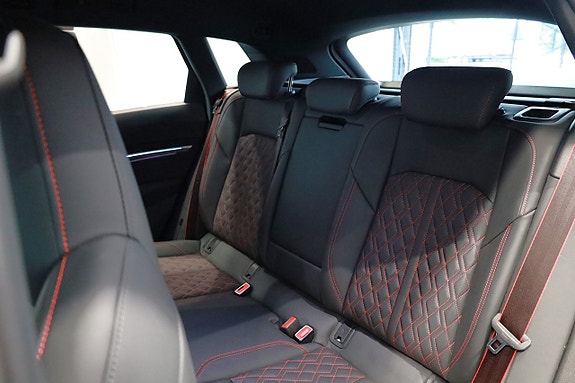 Audi SQ8 e-tron 26 of 29