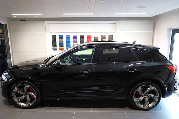 Audi SQ8 e-tron 6 of 29