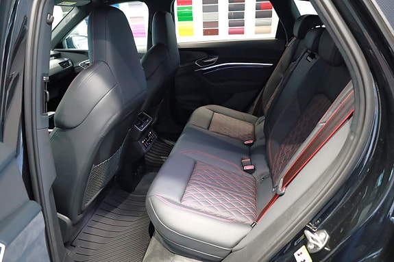 Audi SQ8 e-tron 27 of 29