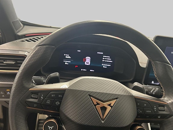Cupra Formentor e-HYBRID 13 of 18