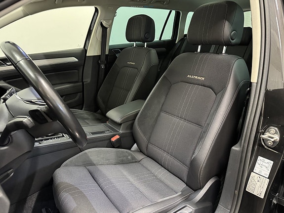 Volkswagen Passat Alltrack 5 of 25
