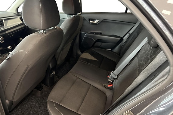 Kia Rio 16 of 23