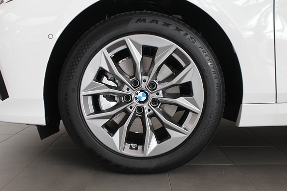 BMW 120 4 of 14